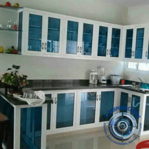 Gabinetes en aluminio y vidrios para cocinas modulares